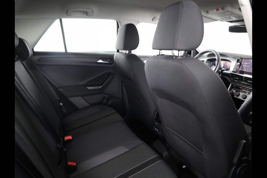 Volkswagen T-Roc 1.5 TSI Life 75 Edition 150PK | Automaat (DSG) | Navigatie | Camera | Digitaal dashboard