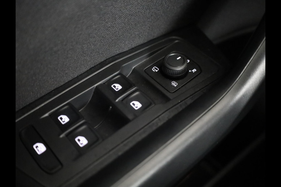 Volkswagen T-Roc 1.5 TSI Life 75 Edition 150PK | Automaat (DSG) | Navigatie | Camera | Digitaal dashboard