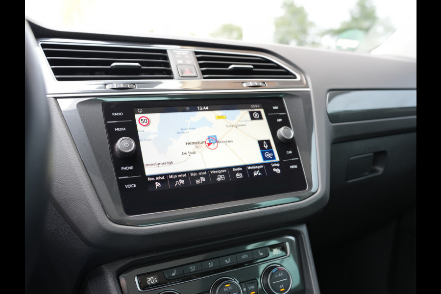 Volkswagen Tiguan 1.5 TSI ACT Comfortline Business | Panorama dak | Adaptive Cruise | Stoelverwarming