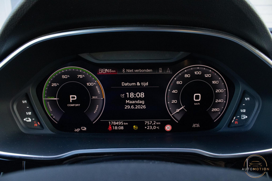 Audi Q3 Sportback 45 TFSIe S line B&O Camera Sfeerverlichting Trekhaak Rode Stiksels
