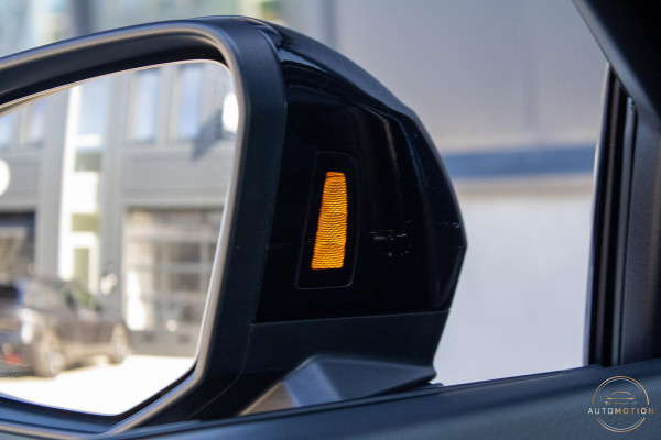 Audi Q3 Sportback 45 TFSIe S line B&O Camera Sfeerverlichting Trekhaak Rode Stiksels