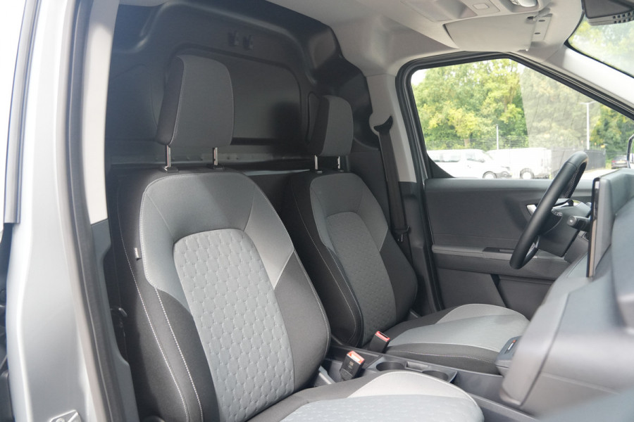 Ford E-Transit Courier Limited 44 kWh 136pk - Trekhaak - Stoel/Stuurverwarming - ACC - Blindspot - Camera - Rijklaar