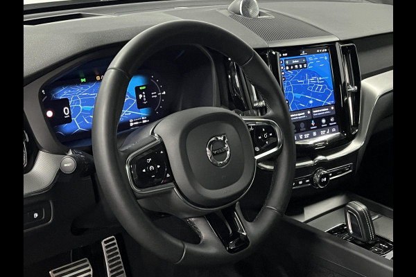 Volvo XC60 2.0 T6 Plug-in hybrid AWD Ultimate Dark Trekhaak | Bowers & Wilkins | Adapt. cruise | Open dak | 360 camera | Head-up | Stoel-/stuurverwarming | Memory
