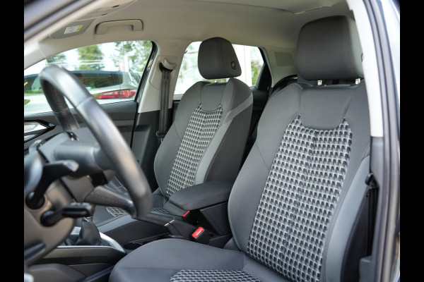 Audi A1 Sportback 25 TFSI Advanced edition | Audi virtual cockpit | Voorstoelen verwarmd | Cruise control |