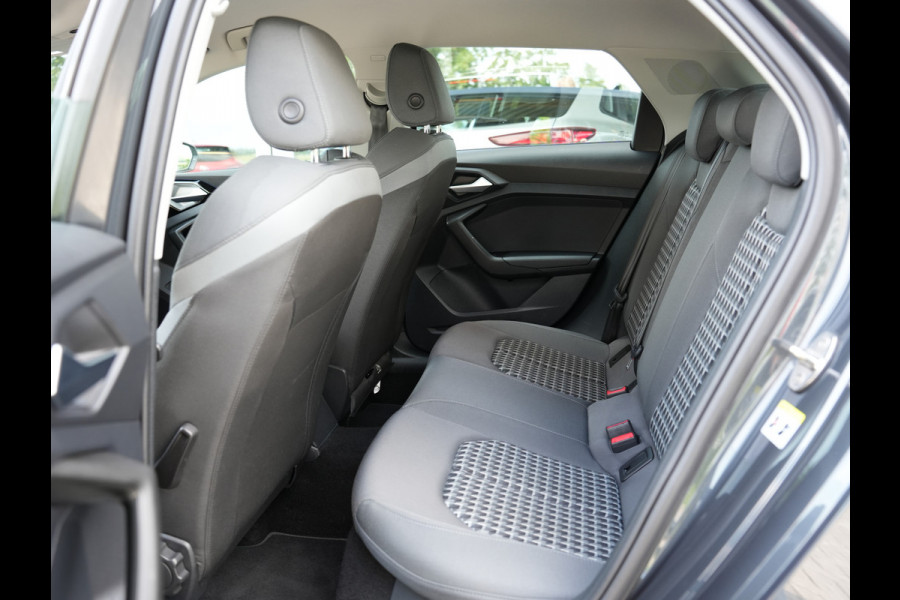 Audi A1 Sportback 25 TFSI Advanced edition | Audi virtual cockpit | Voorstoelen verwarmd | Cruise control |