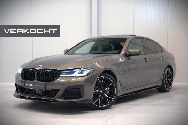 BMW 5 Serie 520e Business Edition Plus M Sport | M Performance | Alvitgrau | Panoramadak | Laser | Stoelverwarming | Stuurverwarming | Camera | Adaptive Cruise Control | Apple Carplay | Navigatie | Elektrische Stoelen | SOH 89%