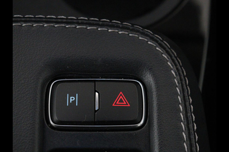 Ford Mustang Mach-E Extended RWD 98 kWh | SOH 93,5% | Panoramadak | Trekhaak | 360 Camera | Adaptive cruise control | DAB radio | Stoel & stuurverwarming | Carplay | Bang & Olufsen | Climate control | Keyless | Navigatie