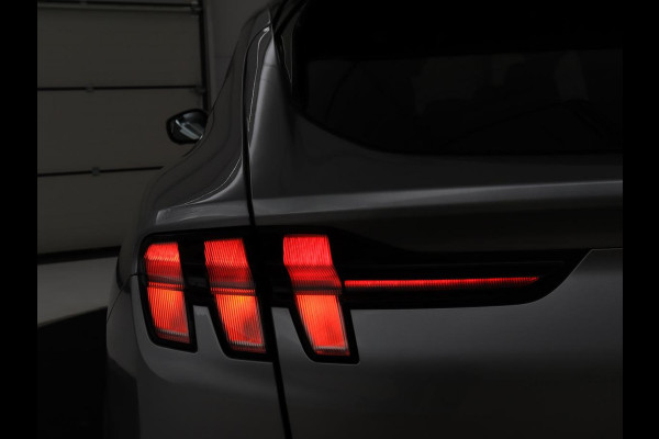 Ford Mustang Mach-E Extended RWD 98 kWh | SOH 93,5% | Panoramadak | Trekhaak | 360 Camera | Adaptive cruise control | DAB radio | Stoel & stuurverwarming | Carplay | Bang & Olufsen | Climate control | Keyless | Navigatie