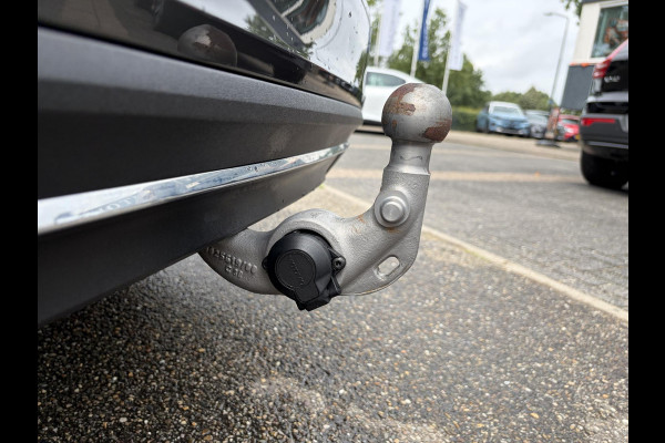 Volvo V60 2.0 B3 Inscription VAN: 28.900,- VOOR: 26.877,- UW WKVOORDEEL: 2.023,- euro ELEK. TREKHAAK | ELEK. STOELEN | ADAPT. CRUISE CONTROL | 12 MND BOVAG GARANTIE | STOEL + STUURVERWARMING | ELEK. ACHTERKLEP |