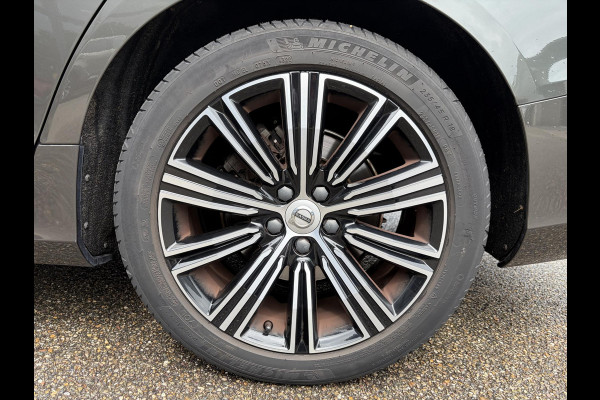Volvo V60 2.0 B3 Inscription VAN: 28.900,- VOOR: 26.877,- UW WKVOORDEEL: 2.023,- euro ELEK. TREKHAAK | ELEK. STOELEN | ADAPT. CRUISE CONTROL | 12 MND BOVAG GARANTIE | STOEL + STUURVERWARMING | ELEK. ACHTERKLEP |
