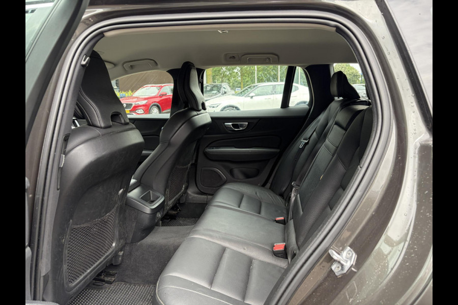 Volvo V60 2.0 B3 Inscription VAN: 28.900,- VOOR: 26.877,- UW WKVOORDEEL: 2.023,- euro ELEK. TREKHAAK | ELEK. STOELEN | ADAPT. CRUISE CONTROL | 12 MND BOVAG GARANTIE | STOEL + STUURVERWARMING | ELEK. ACHTERKLEP |