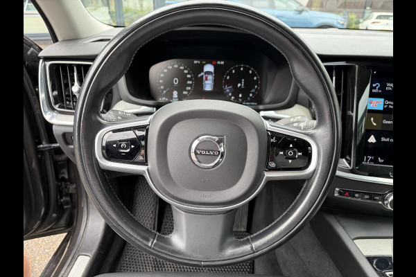 Volvo V60 2.0 B3 Inscription VAN: 28.900,- VOOR: 26.877,- UW WKVOORDEEL: 2.023,- euro ELEK. TREKHAAK | ELEK. STOELEN | ADAPT. CRUISE CONTROL | 12 MND BOVAG GARANTIE | STOEL + STUURVERWARMING | ELEK. ACHTERKLEP |