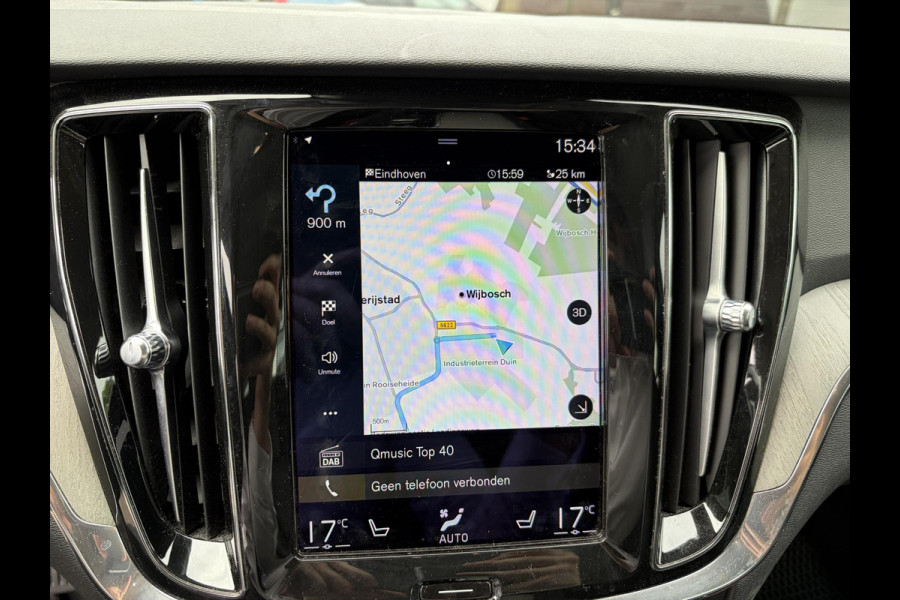Volvo V60 2.0 B3 Inscription VAN: 28.900,- VOOR: 26.877,- UW WKVOORDEEL: 2.023,- euro ELEK. TREKHAAK | ELEK. STOELEN | ADAPT. CRUISE CONTROL | 12 MND BOVAG GARANTIE | STOEL + STUURVERWARMING | ELEK. ACHTERKLEP |