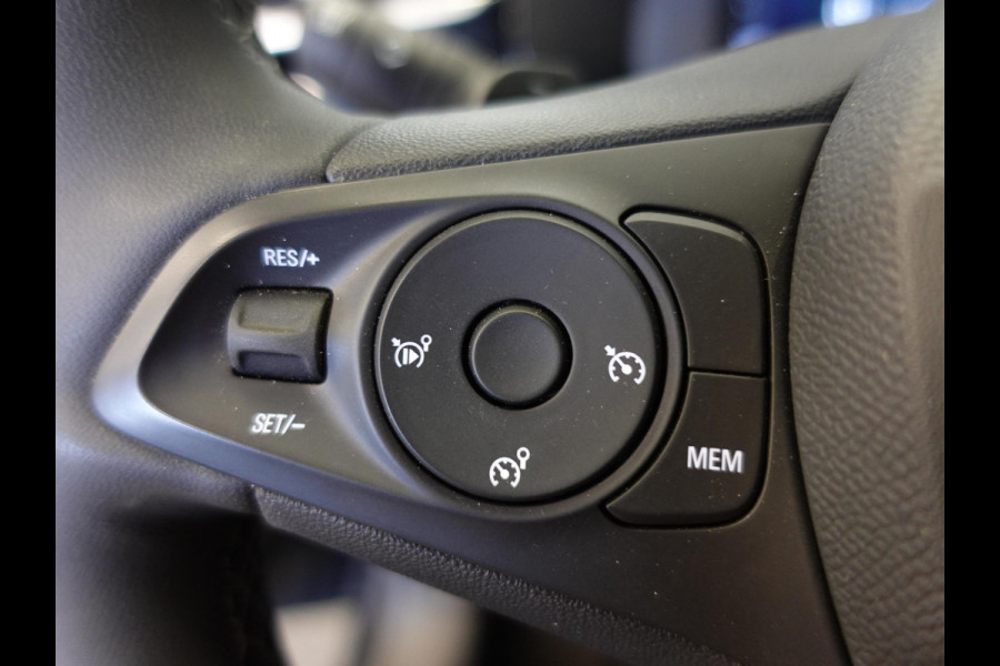 Opel Corsa 1.2 Turbo 100pk Hybrid GS Navigatie Apple Carplay/Android Auto Camera Parkeersensoren Cruise Control Dodehoek assistent Airco Lichtmetalen velgen Virtual Cockpit Getinte ramen