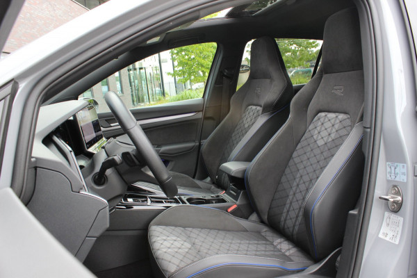 Volkswagen Golf 8.5 R-Line Edition