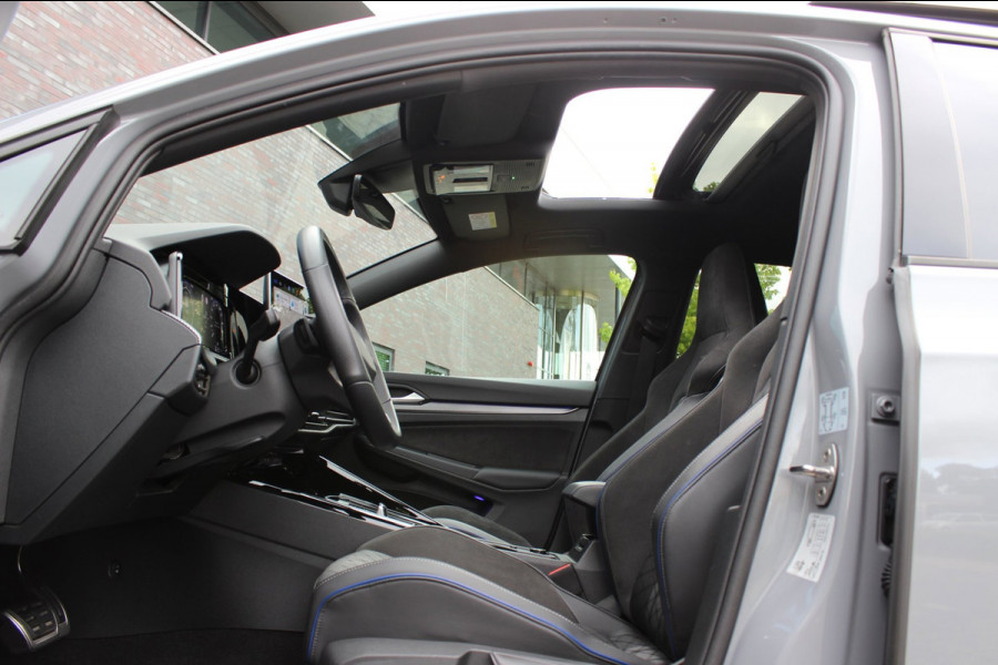 Volkswagen Golf 8.5 R-Line Edition