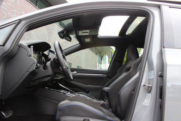 Volkswagen Golf 8.5 R-Line Edition
