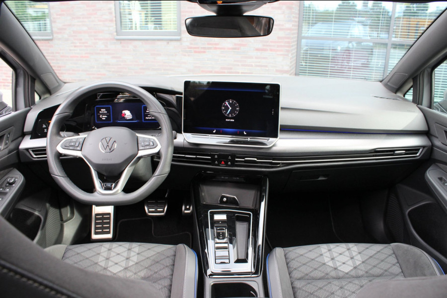Volkswagen Golf 8.5 R-Line Edition