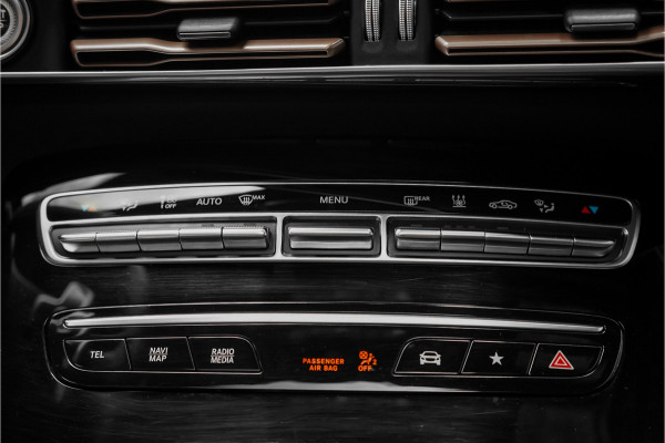 Mercedes-Benz EQC 400 4MATIC AMG Line 80 kWh Distronic Schuifdak Trekhaak