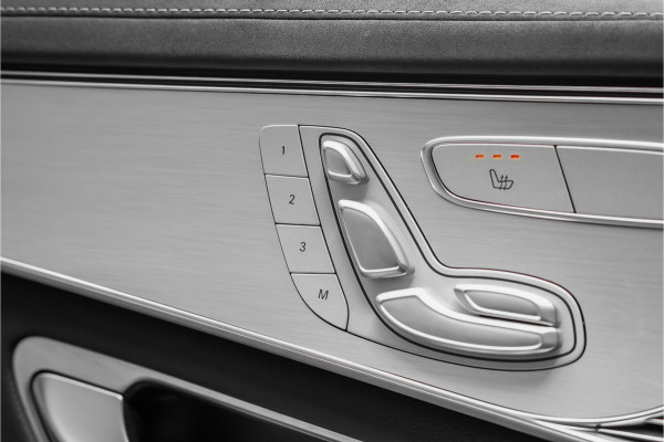 Mercedes-Benz EQC 400 4MATIC AMG Line 80 kWh Distronic Schuifdak Trekhaak
