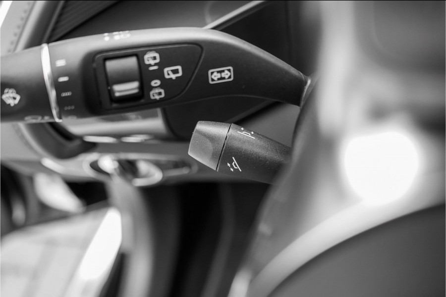 Mercedes-Benz EQC 400 4MATIC AMG Line 80 kWh Distronic Schuifdak Trekhaak