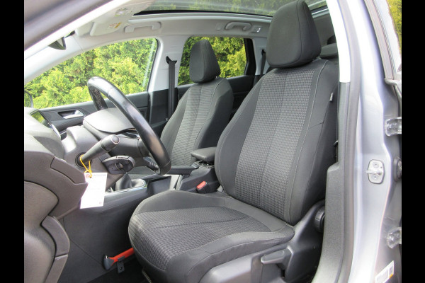 Peugeot 308 SW 1.2 PureTech Executive * Navi * Pano.dak *