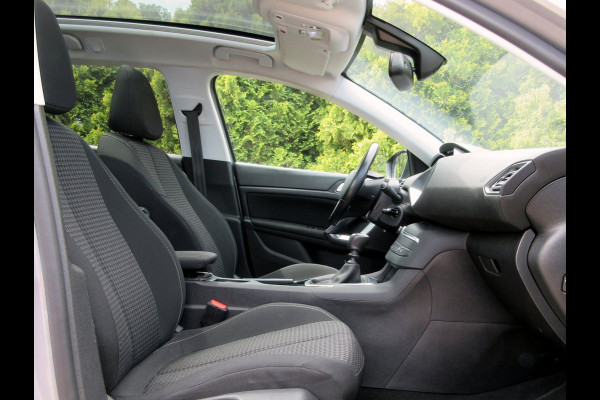 Peugeot 308 SW 1.2 PureTech Executive * Navi * Pano.dak *