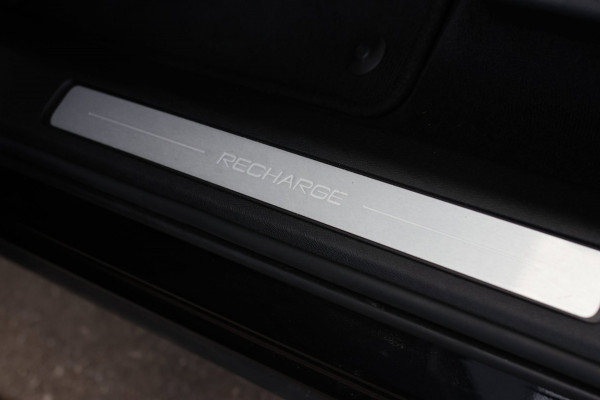 Volvo XC60 2.0 T8 Plug-in hybrid AWD Inscription *Pano*H/K*Trekhaak*Camera*