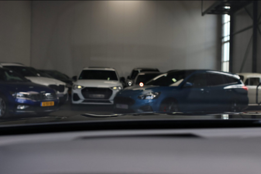 Volvo XC60 2.0 T8 Plug-in hybrid AWD Inscription *Pano*H/K*Trekhaak*Camera*