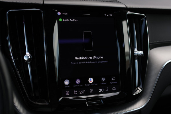 Volvo XC60 2.0 T8 Plug-in hybrid AWD Inscription *Pano*H/K*Trekhaak*Camera*