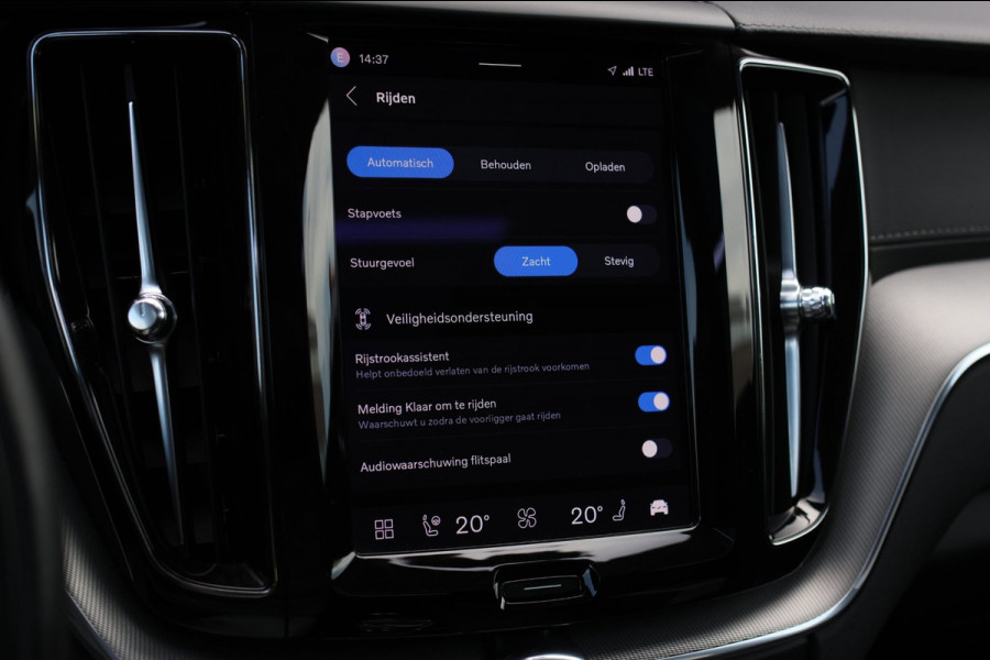 Volvo XC60 2.0 T8 Plug-in hybrid AWD Inscription *Pano*H/K*Trekhaak*Camera*
