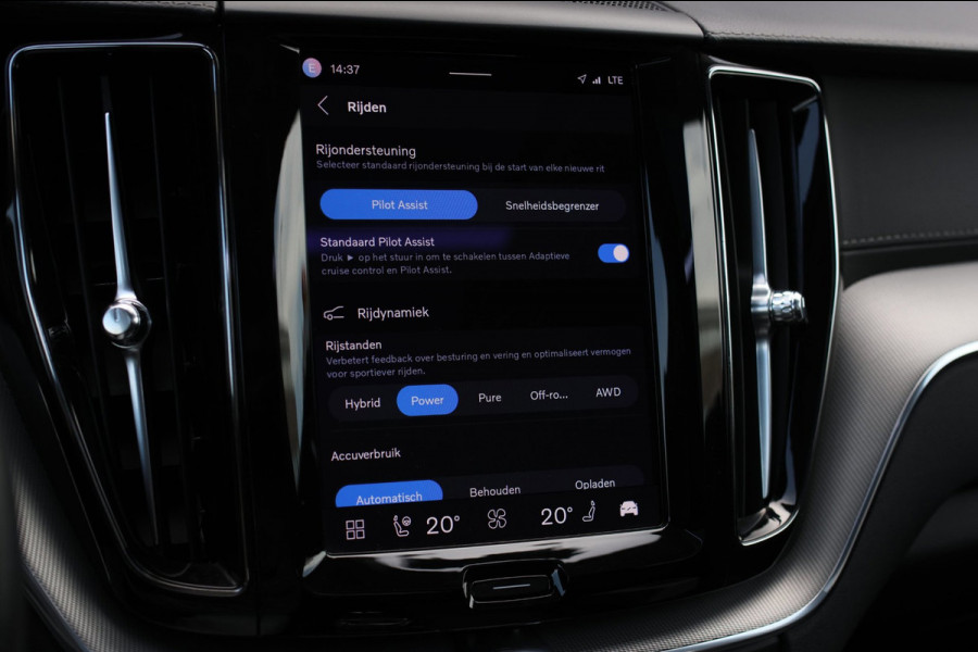 Volvo XC60 2.0 T8 Plug-in hybrid AWD Inscription *Pano*H/K*Trekhaak*Camera*