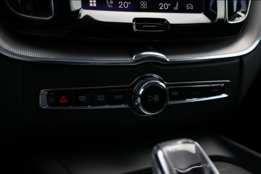 Volvo XC60 2.0 T8 Plug-in hybrid AWD Inscription *Pano*H/K*Trekhaak*Camera*