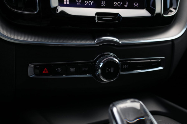 Volvo XC60 2.0 T8 Plug-in hybrid AWD Inscription *Pano*H/K*Trekhaak*Camera*