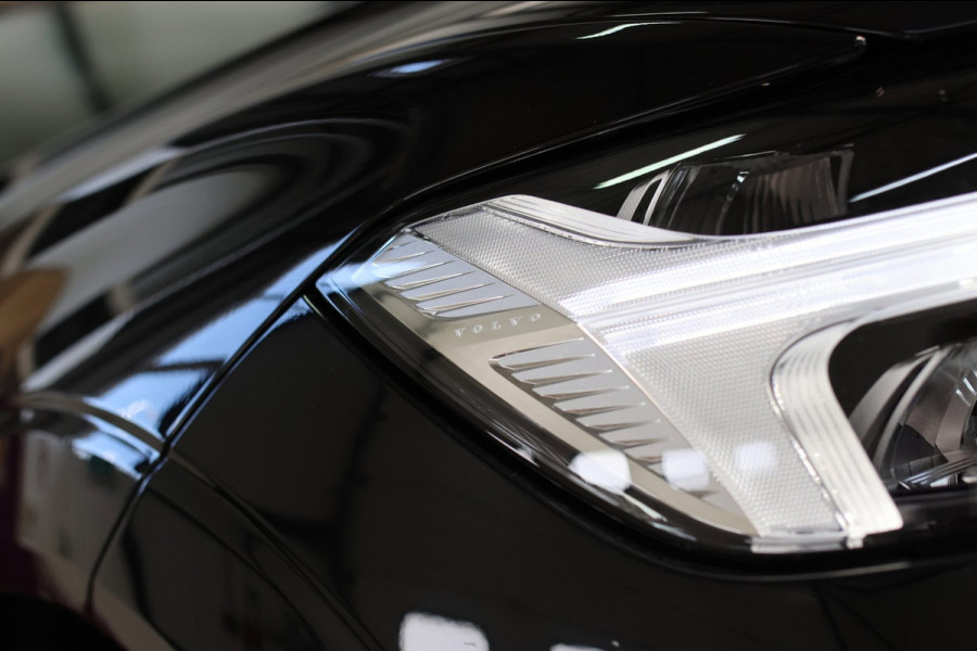 Volvo XC60 2.0 T8 Plug-in hybrid AWD Inscription *Pano*H/K*Trekhaak*Camera*