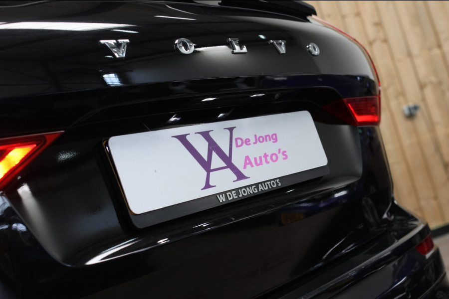 Volvo XC60 2.0 T8 Plug-in hybrid AWD Inscription *Pano*H/K*Trekhaak*Camera*