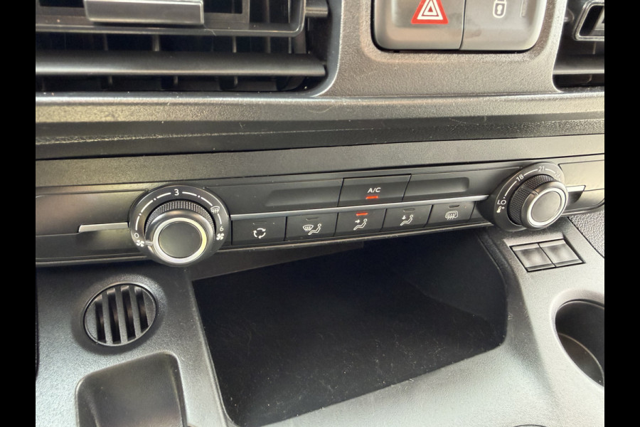 Peugeot Partner 1.2 PureTech Premium / benzine grijs kenteken / euro 6 / vaste prijs rijklaar € 11.750 ex btw / lease vanaf € 198 / airco / cruise / navi / raam in de schuifdeur / Apple Carplay Android auto