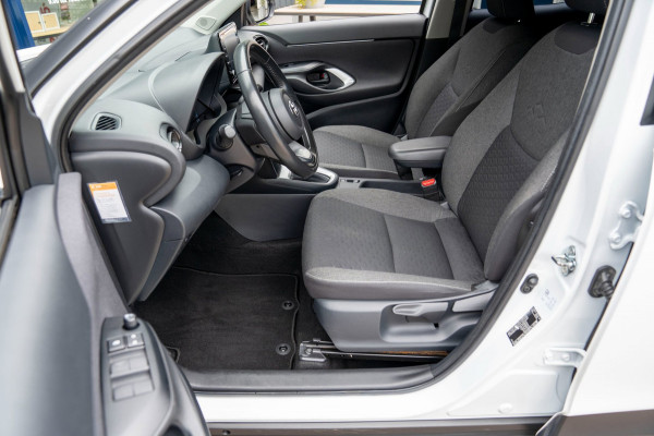 Toyota Yaris Cross 1.5 Hybrid Active|Prijs rijklaar incl 12 mnd garantie|Camera Clima Stoelverwarming Carplay
