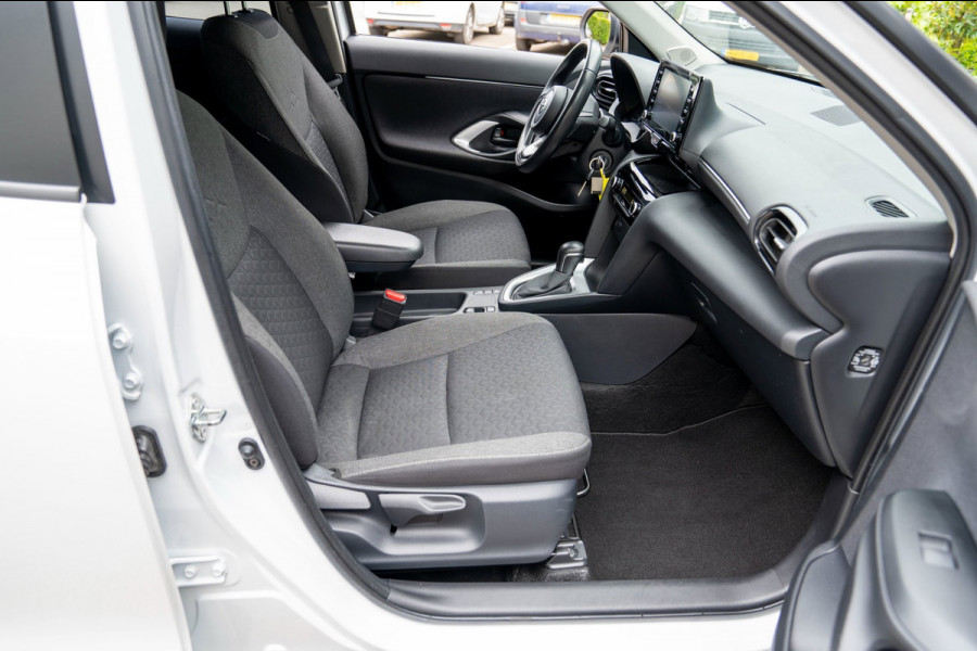 Toyota Yaris Cross 1.5 Hybrid Active|Prijs rijklaar incl 12 mnd garantie|Camera Clima Stoelverwarming Carplay