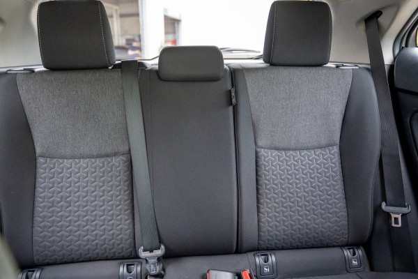 Toyota Yaris Cross 1.5 Hybrid Active|Prijs rijklaar incl 12 mnd garantie|Camera Clima Stoelverwarming Carplay