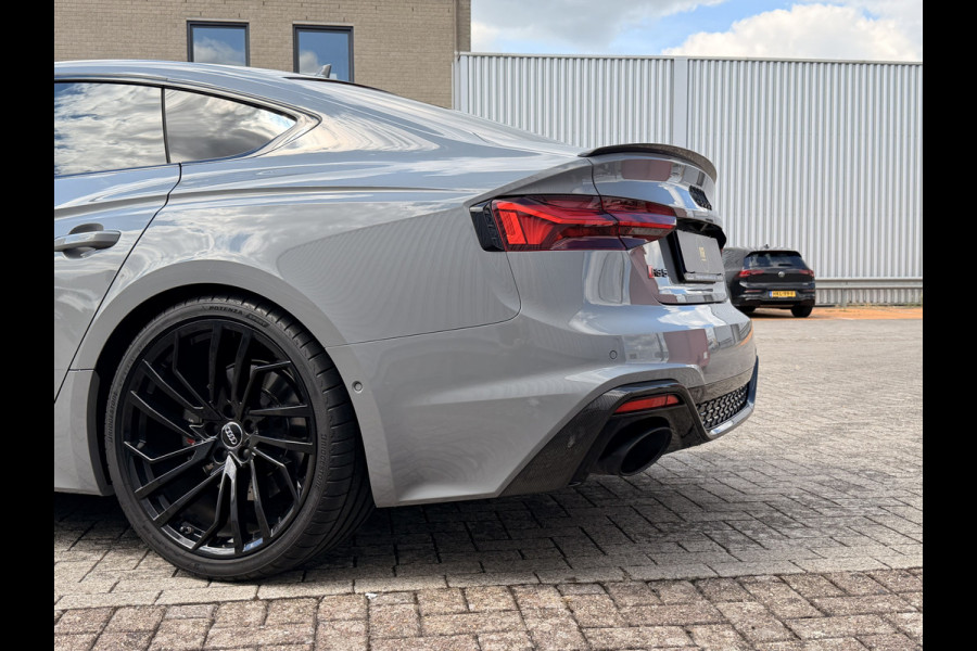 Audi A5 Sportback 2.9 TFSI RS 5 quattro Nardo Grey | Keramische remmen | B&O | HUD