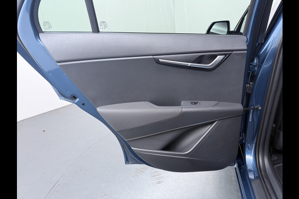 Kia Niro EV Air 64.8 kWh - Elektrische bestuurdersstoel - Stoel/Stuur Verwarming - Adaptive Cruise Control - Fabrieksgarantie tot 06-2032
