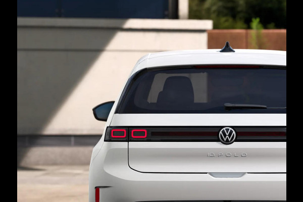 Volkswagen ID. Polo Life First Edition 52 kWh accu, 155 kW / 211 PK Ha Achteruitrijcamera | Carplay