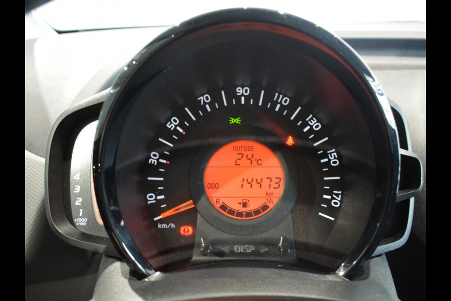 Peugeot 108 1.0 e-VTi Allure | Unieke lage kilometerstand | Navigatie | Pack City | Climate Control | Achteruitrijcamera | Lichtmetalen velgen |