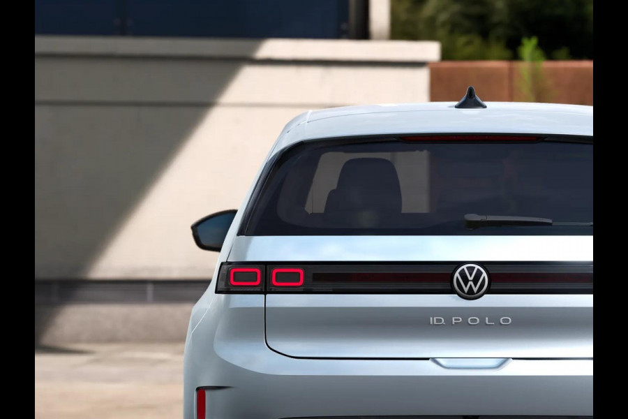Volkswagen ID. Polo Life First Edition 52 kWh accu, 155 kW / 211 PK Ha Achteruitrijcamera | Carplay