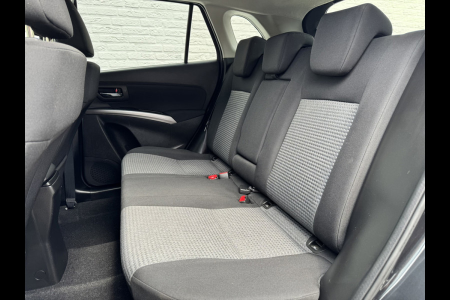 Suzuki S-Cross 1.4 Boosterjet Comfort Smart Hybrid Trekhaak Afn. Camara Clima Carplay PDC voor en achter