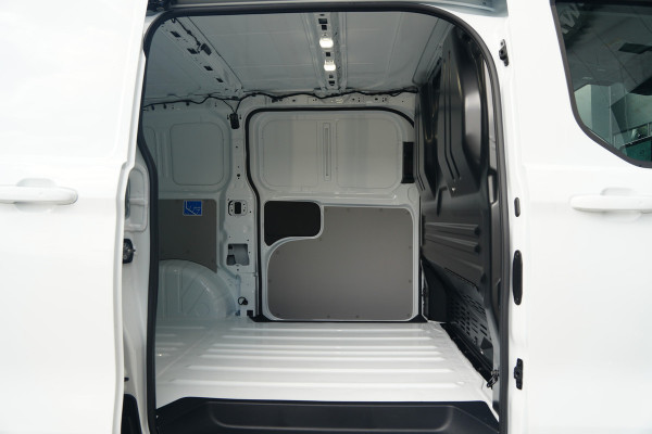 Ford E-Transit Custom 320 L1H1 Limited 71 kWh 218pk - 2x Schuifdeur - Trekhaak - Pro Power - Camera - Carplay - Rijklaar