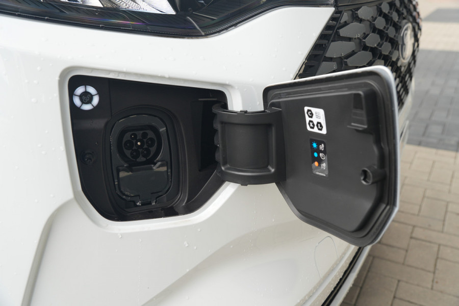 Ford E-Transit Custom 320 L1H1 Limited 71 kWh 218pk - 2x Schuifdeur - Trekhaak - Pro Power - Camera - Carplay - Rijklaar