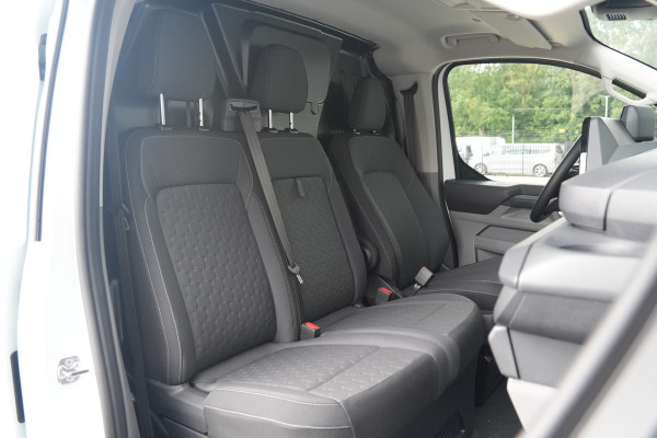 Ford E-Transit Custom 320 L1H1 Limited 71 kWh 218pk - 2x Schuifdeur - Trekhaak - Pro Power - Camera - Carplay - Rijklaar