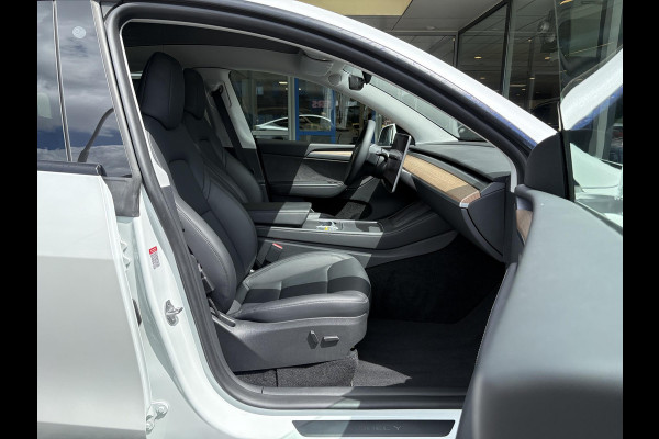 Tesla Model Y Long Range AWD 75 kWh | 93,6% SOH | Leder | Panoramadak | Winterset |